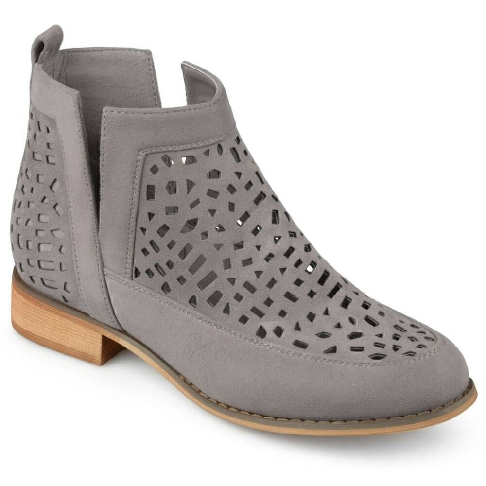 NEW Journee Collection Faux Suede Geometric Laser Cut Side Split Booties Size 7